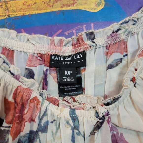 Kate and Lily floral ruffled dress size 10P - sheer top half - Boho Chic - Picture 5 of 10